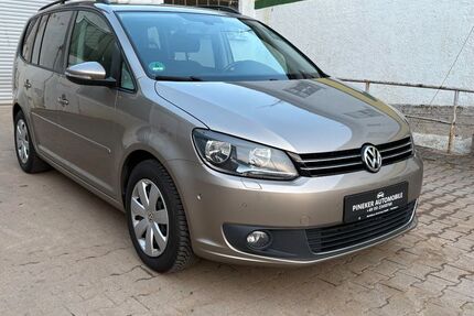 VW Touran 210.000 km 6.800 &euro; Lauda-Königshofen 97922