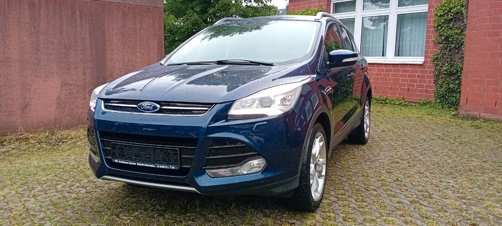 Ford Kuga 145.000 km 6.999 &euro; Paderborn 33102