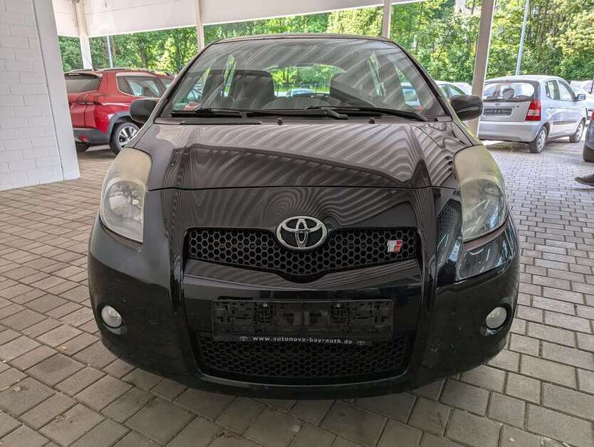 Yaris