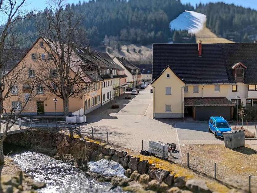 Haus zum Kaufen in Vöhrenbach 330.000 € 189 m²