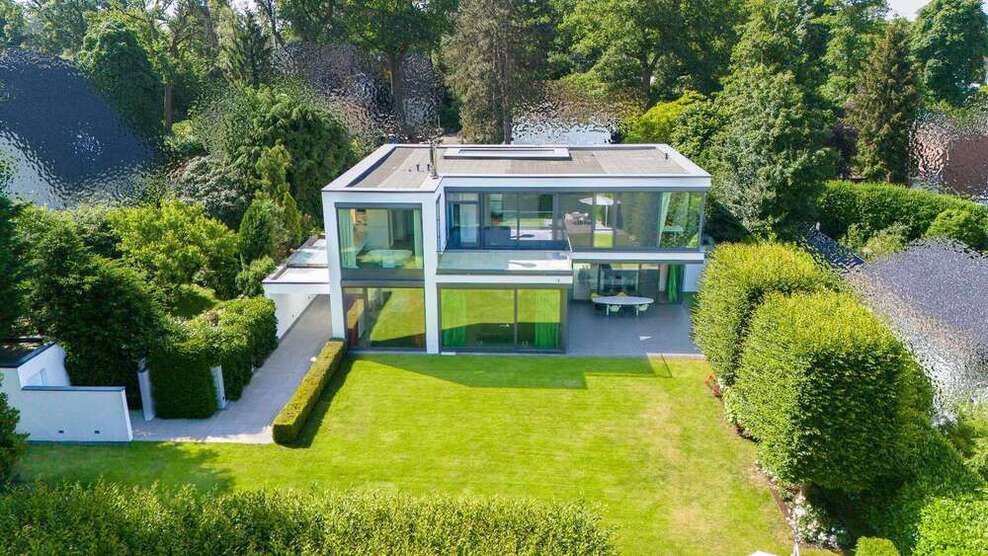 Haus zum Kaufen in Bergisch Gladbach 2.995.000 € 297 m²