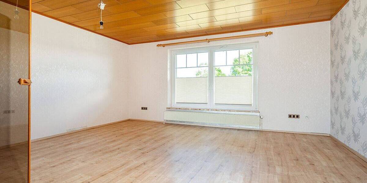 Einfamilienhaus Blomberg - 1 Zimmer, 240 m&sup2;, 399.000&euro; | Angebot:26815807