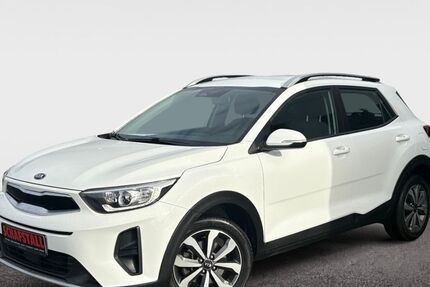 Kia Stonic 27.655 km 15.979 &euro; Elsdorf (bei Köln) 50189