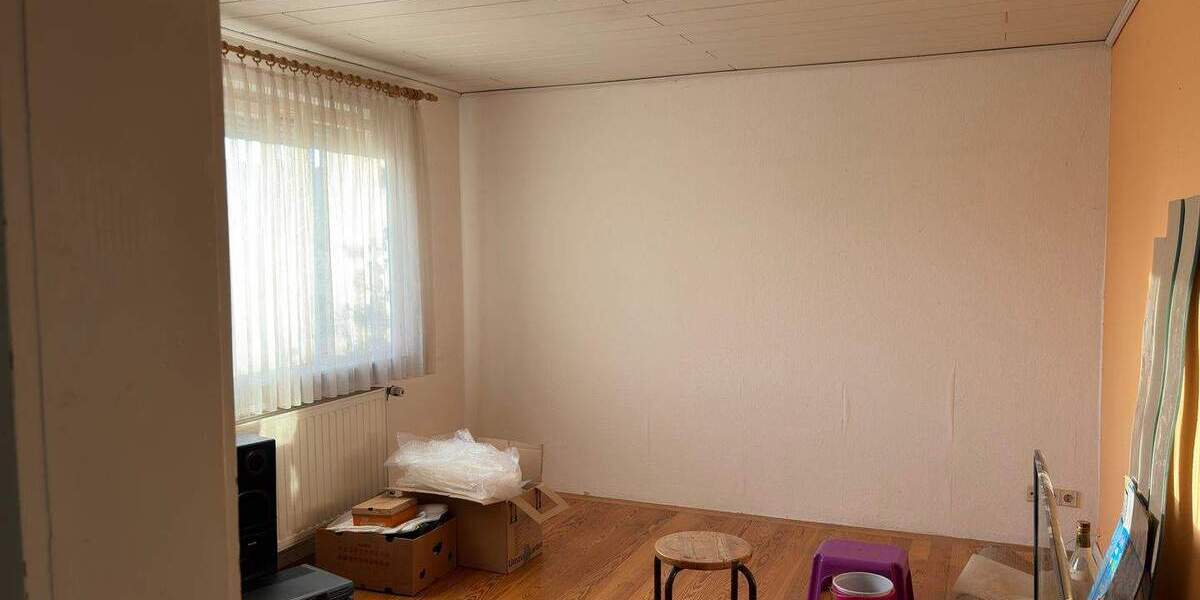 Doppelhaushälfte Neckarsulm - 8 Zimmer, 170 m&sup2;, 370.000&euro; | Angebot:25774647