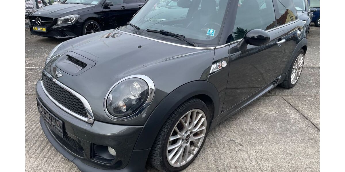 Mini Cooper S 168.540 km 7.899 &euro; Bergen auf Rügen 18528