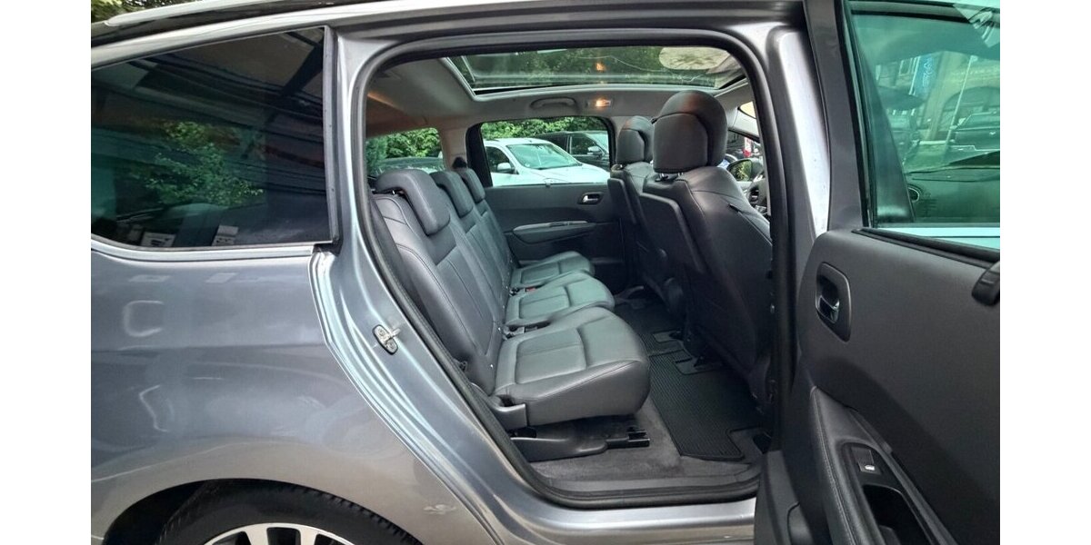 Peugeot 5008 SITZHEIZUNG LEDER AHK 117.000 km 6.499 &euro; Rudolstadt 07407