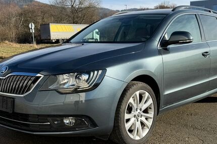 Skoda Superb 178.547 km 11.900 &euro; Spaichingen 78549