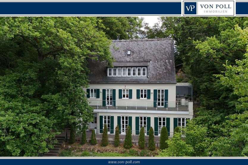 Haus zum Kaufen in Wiesbaden 1.790.000 € 290 m²