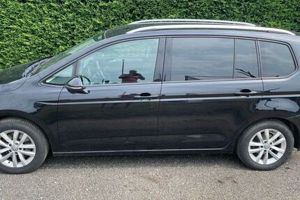 VW Touran 146.217 km 9.999 &euro; Kolkwitz 03099