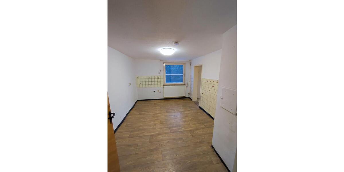 Etagenwohnung Ilshofen - 3 Zimmer, 70 m&sup2;, 800&euro; | Angebot:26145805