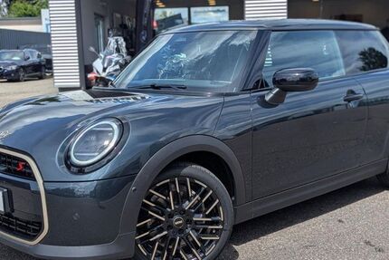Mini Cooper S 2.500 km 28.900 &euro; Schorndorf 73614