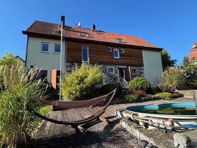 Haus zum Kaufen in Kirtorf 189.900 € 170 m²