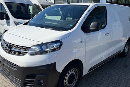 Opel Vivaro 179.000 km 12.990 &euro; Flensburg 24941