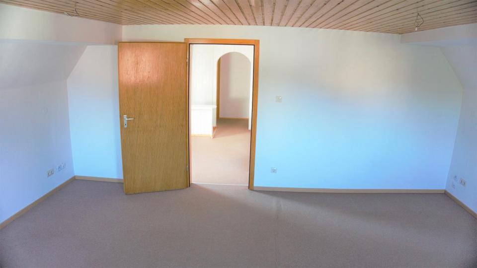 Maisonettenwohnung Geislingen - 5.5 Zimmer, 132 m&sup2;, 890&euro; | Angebot:26124201