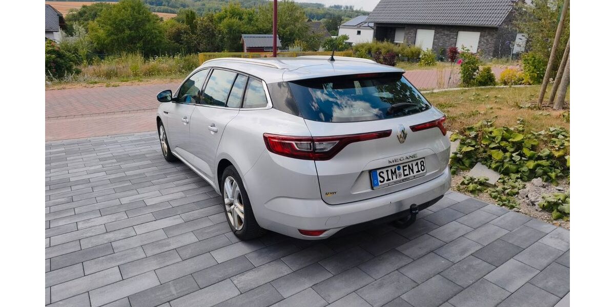 Renault Megane 145.000 km 5.290 &euro; Hausbay 56291