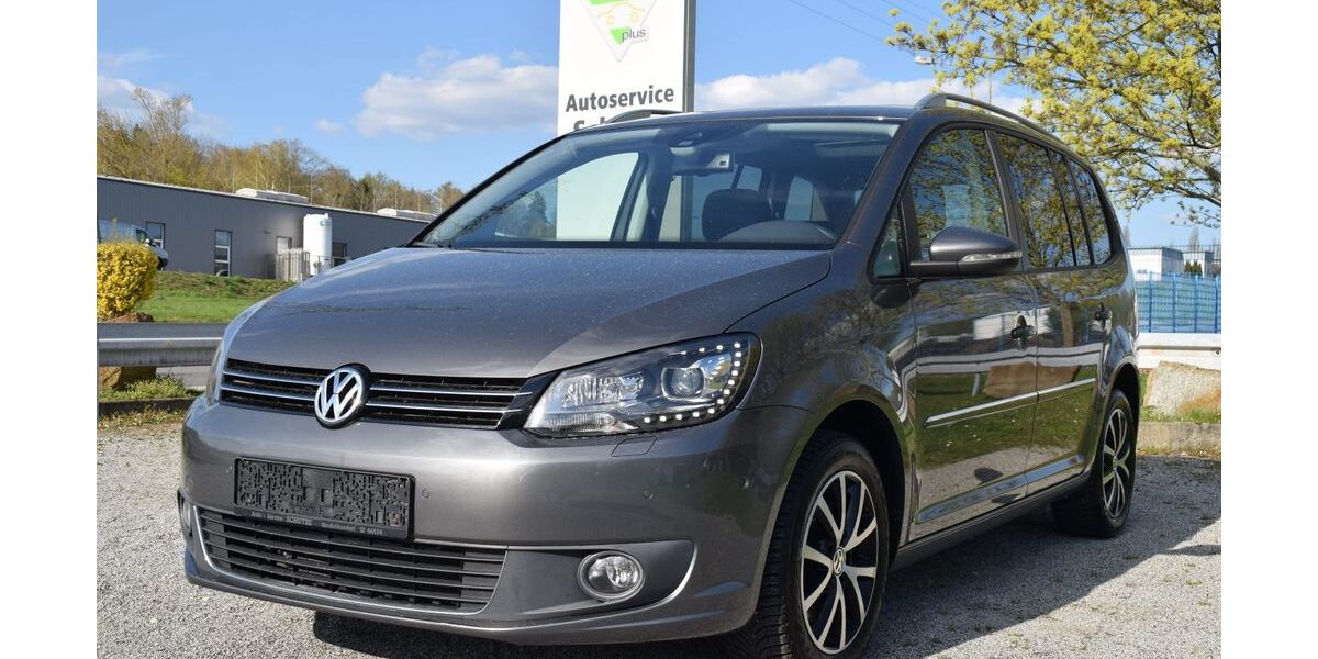 VW Touran 147.200 km 10.490 &euro; Großröhrsdorf 01900