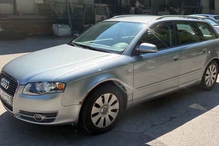 Audi A4 189.000 km 1.950 &euro; Rottweil 78628