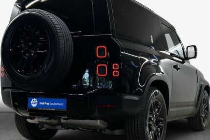Land Rover Defender 3.100 km 74.396 &euro; München 80809