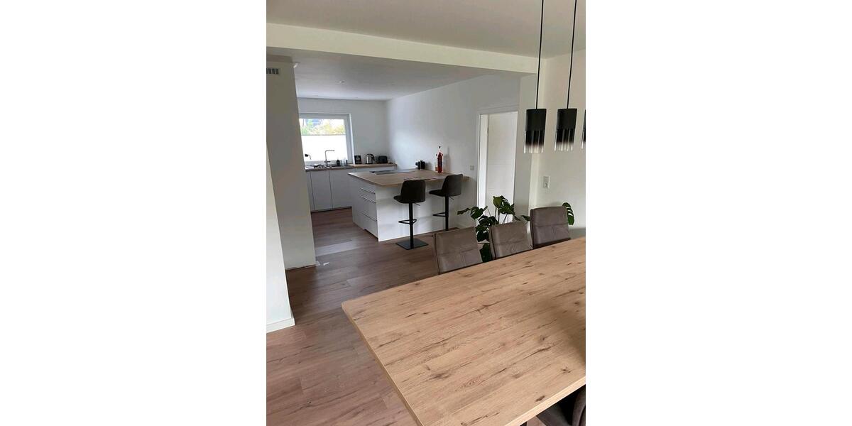 Einfamilienhaus Lemwerder - 3 Zimmer, 200 m&sup2;, 1.600&euro; | Angebot:25944473