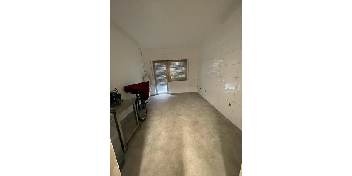 Einfamilienhaus Bad Arolsen - 8 Zimmer, 150 m&sup2;, 185.000&euro; | Angebot:26111734