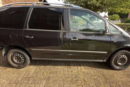 VW Sharan 319.000 km 2.900 &euro; Dinslaken 46535