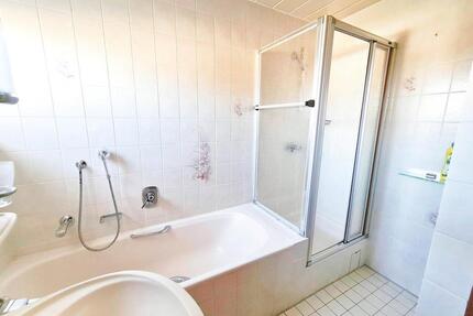 Sehr schöne 3 Zimmer Wohnung im 1 Stock mit Balkon Vorsfelde