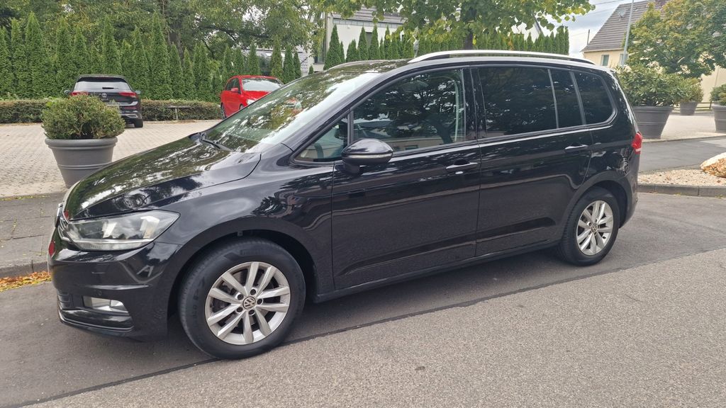 VW Touran 206.000 km 11.900 &euro; Weilerswist 53919