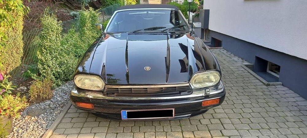 XJS