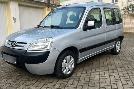 Peugeot Partner 96.000 km 3.290 &euro; Bochum 44807