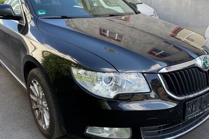 Skoda Superb 223.800 km 4.400 € Dörfles-Esbach 96487