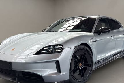 Porsche Taycan 8.000 km 136.900 &euro; Aachen 52068