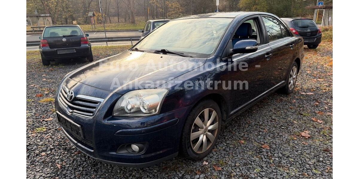 Toyota Avensis 279.600 km 1.490 &euro; Kirchen 57548