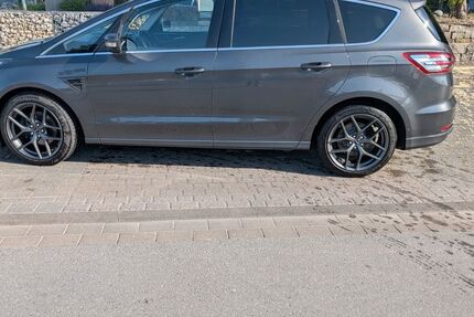 Ford S-Max 127.000 km 18.900 &euro; Geseke 59590
