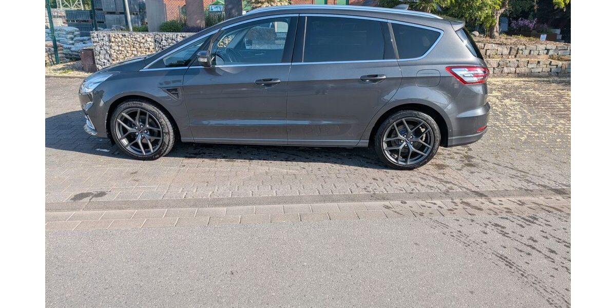 Ford S-Max 127.000 km 19.400 &euro; Geseke 59590