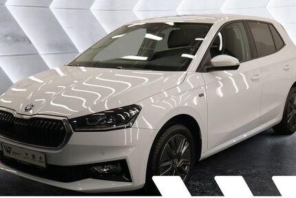 Skoda Fabia 14.391 km 22.390 &euro; Gelnhausen 63571