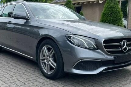 Mercedes E 200
