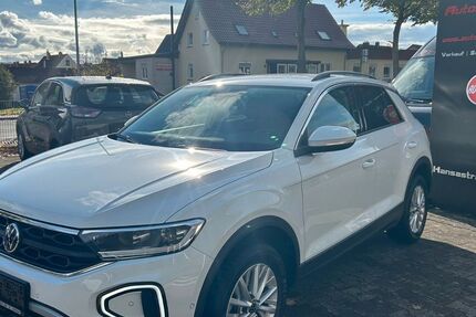 VW T-Roc 24.500 km 22.490 € Höxter - Albaxen 37671