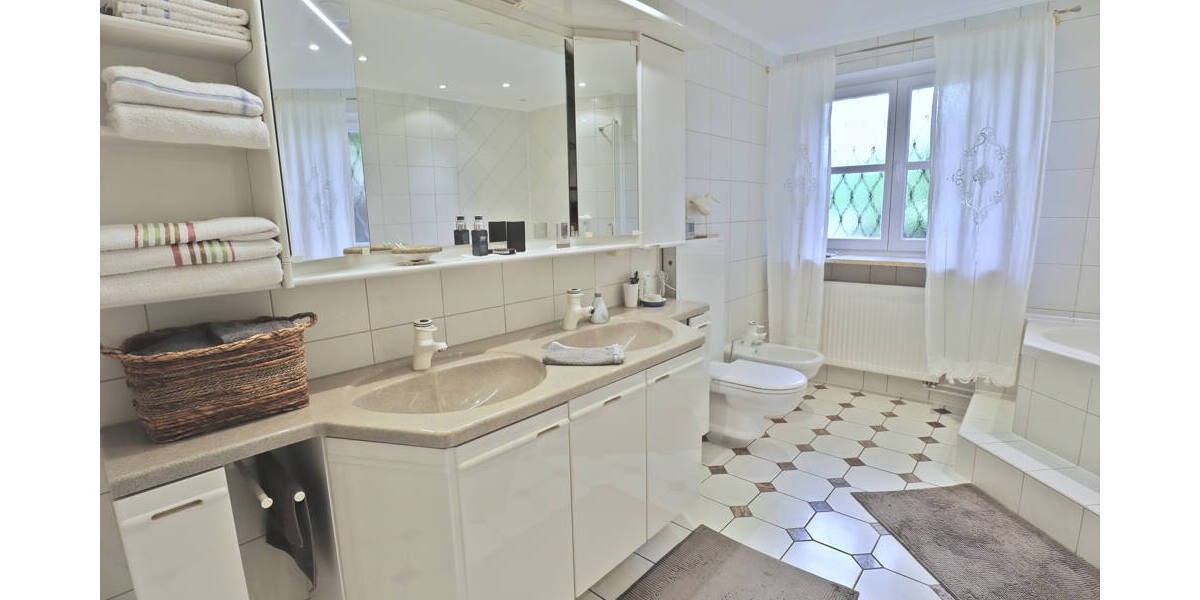 Doppelhaushälfte Holzkirchen - 5 Zimmer, 200 m&sup2;, 1.145.000&euro; | Angebot:26358671