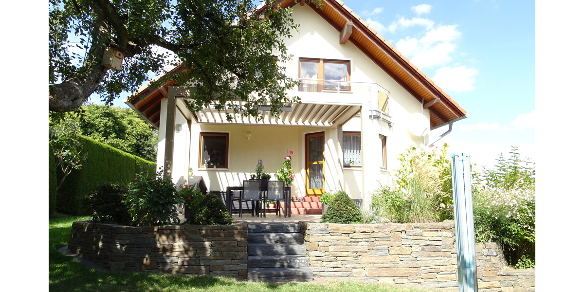 Wohnglück für Familien- Neuwertiges Einfamilienhaus mit Einliegerwohnung 7 zimmer