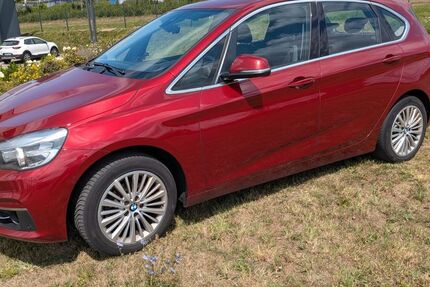 BMW 218 Active Tourer 272.900 km 4.900 &euro; Maxhütte-Haidhof 93142