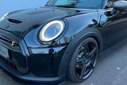Mini Cooper SE 11.111 km 36.666 € Bad Wildungen 34537