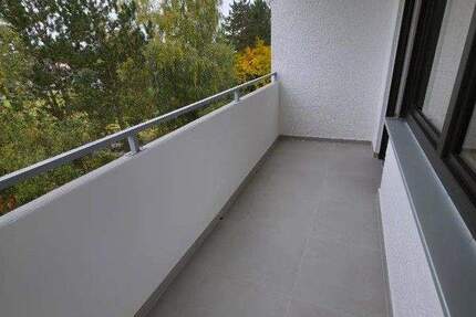 Umfassend saniert und sofort beziehbar: 3-Zimmer-Wohnung mit Südbalkon im 4. OG! 3 zimmer