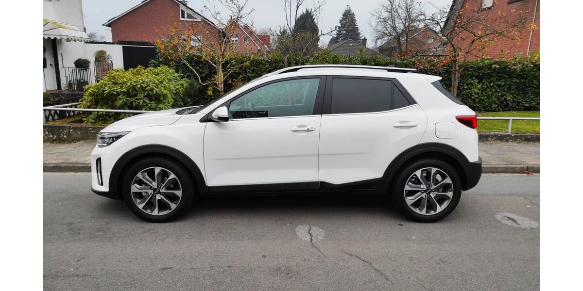 Kia Stonic 79.990 km 15.800 &euro; Ibbenbüren 49477