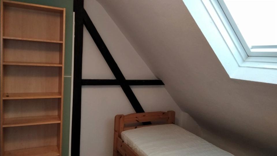 Dachgeschoßwohnung Reutlingen Reutlingen (Kernstadt) - 5 Zimmer, 64 m&sup2;, 219.000&euro; | Angebot:26524699