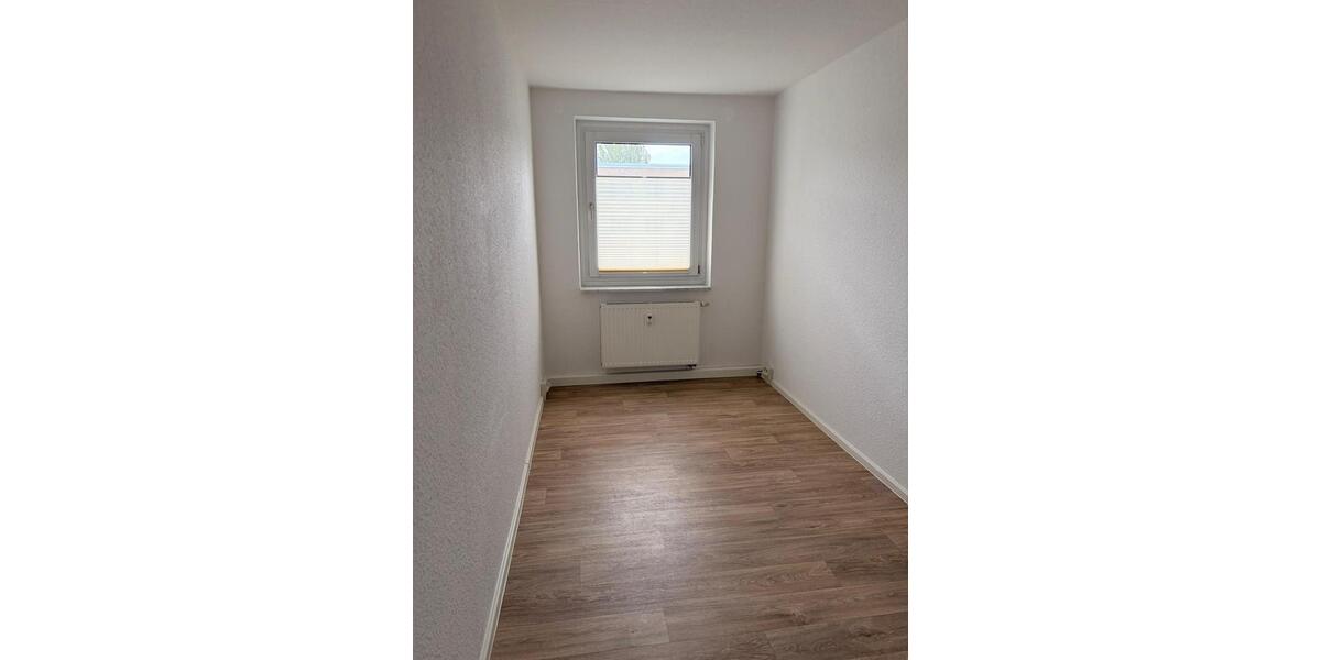 Etagenwohnung Aue-Bad Schlema Bad Schlema - 6 Zimmer, 116 m&sup2;, 605&euro; | Angebot:26561433