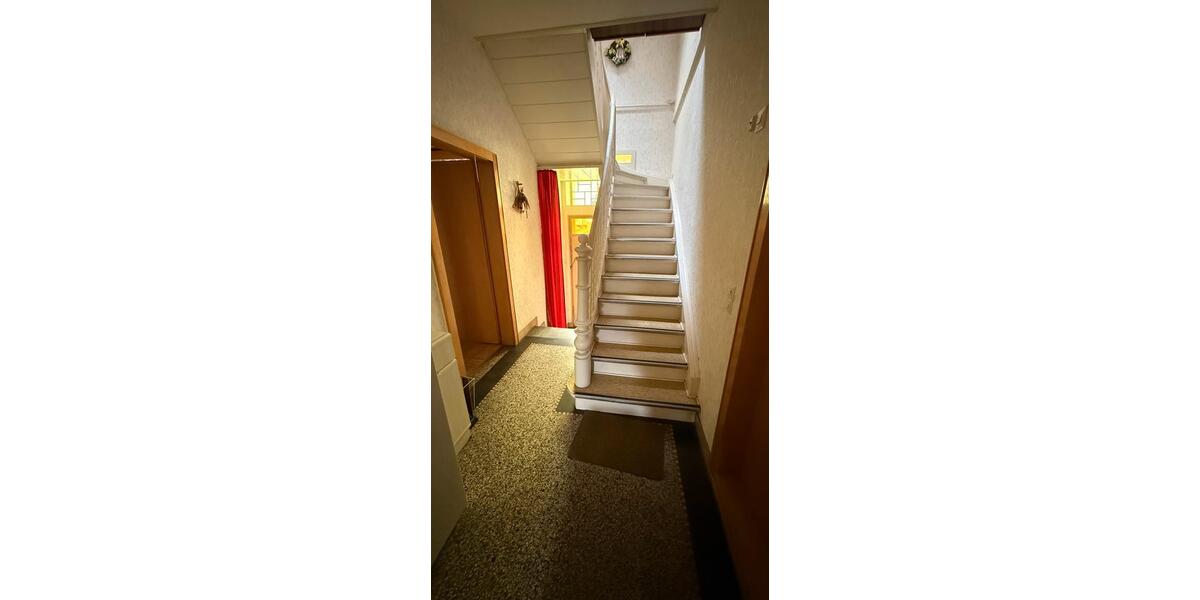 Einfamilienhaus Blieskastel - 6 Zimmer, 145 m&sup2;, 119.000&euro; | Angebot:27092515