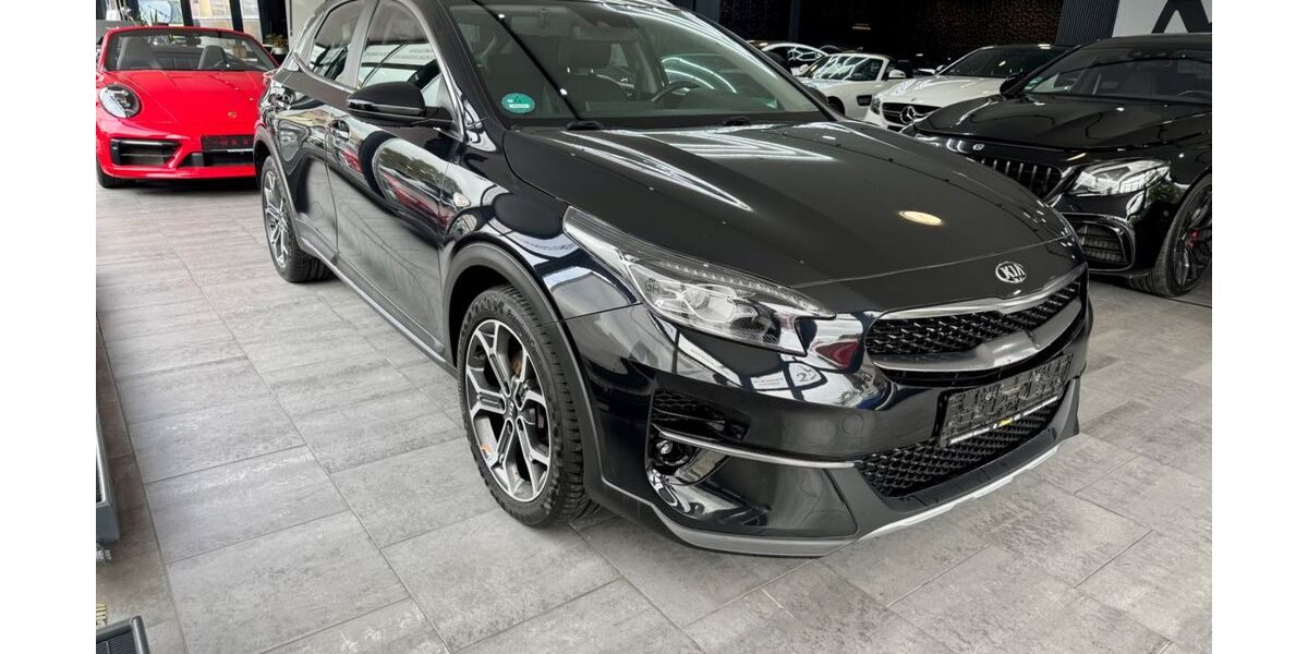 Kia XCeed 92.394 km 14.990 € München 81825