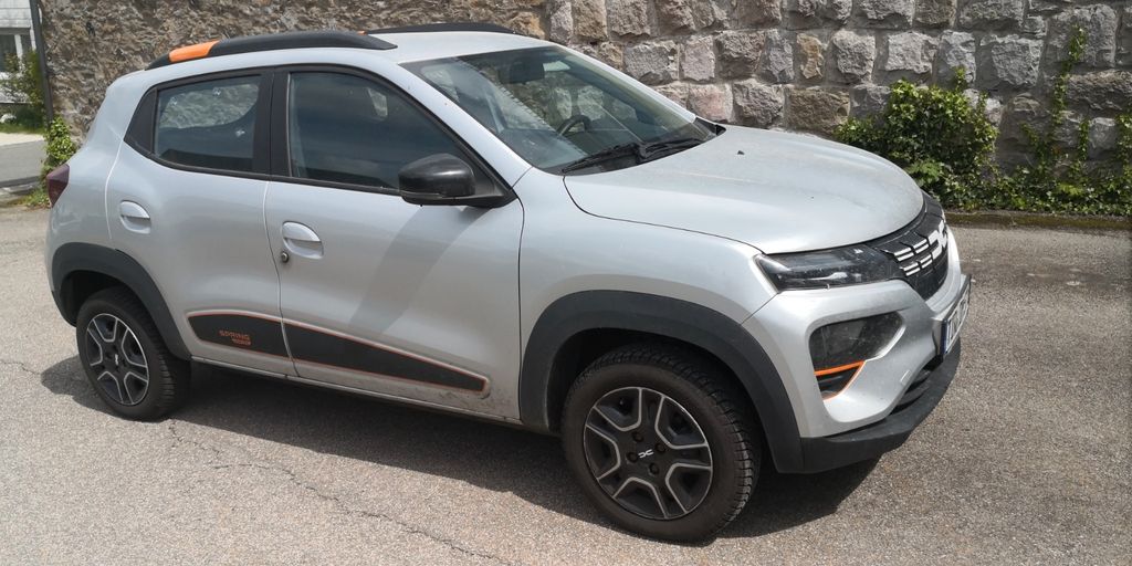 Dacia Spring 12.000 km 11.800 &euro; Bärnau 95671