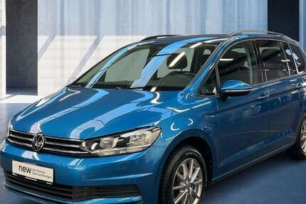 VW Touran 57.566 km 25.890 &euro; Frankfurt / Main 60314