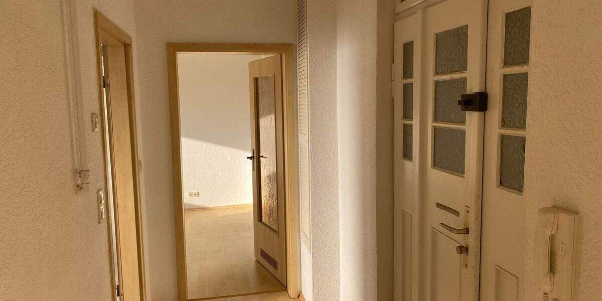 Zimmer Halle (Saale) Damaschkestraße - 2 Zimmer, 55 m&sup2;, 460&euro; | Angebot:26306160